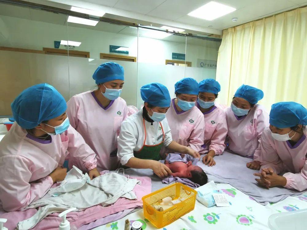 汕头妇婴监护型护送